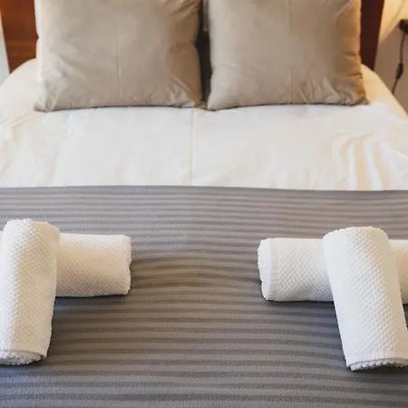 Front Flat With Ocean View Lejlighed