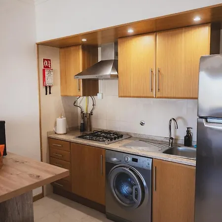 Front Flat With Ocean View *